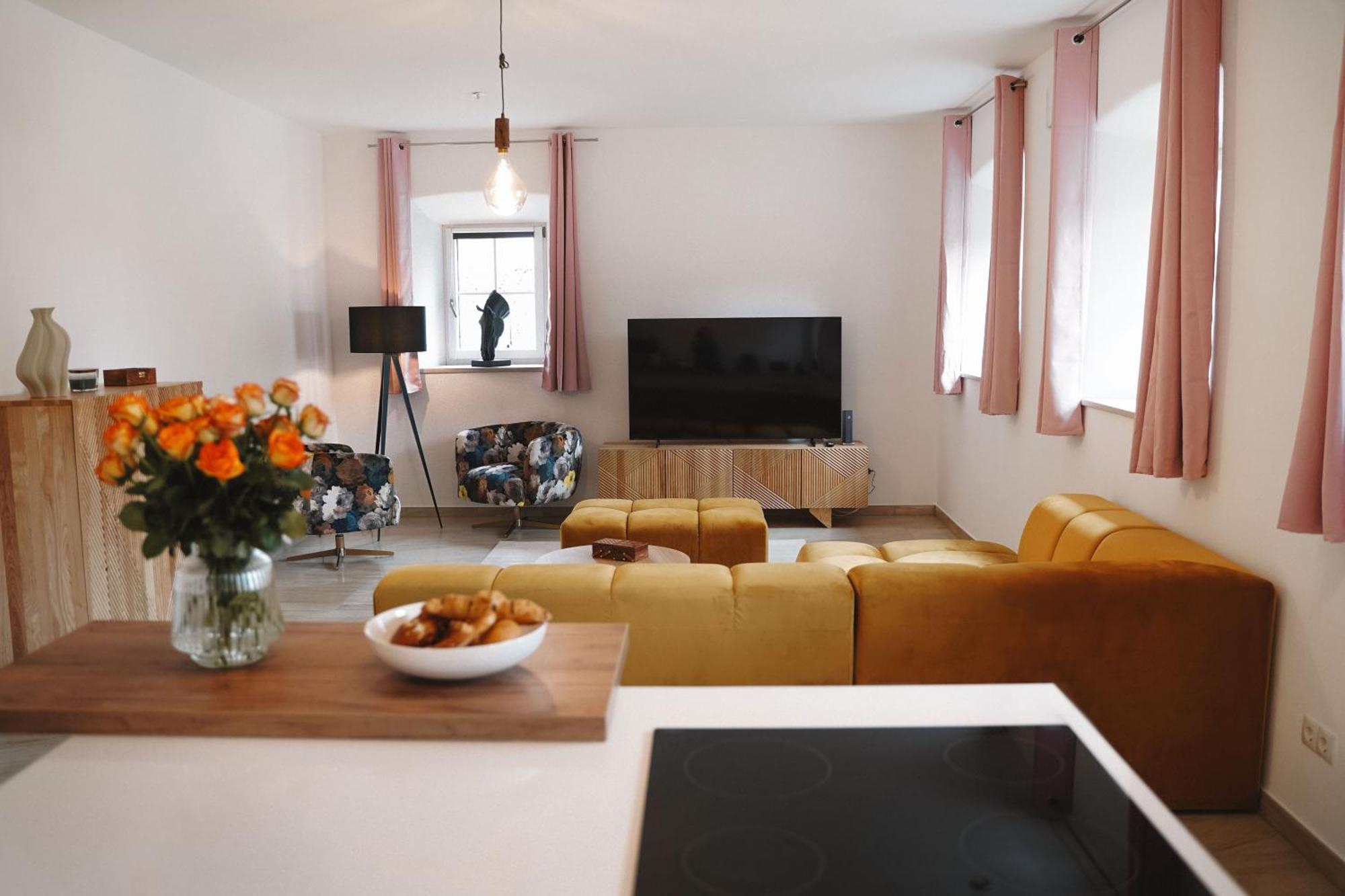 Black Horse Family Apartment - Barrierearm - Pfotenglueck - Familienzeit By Loewenherz Homes Stephanskirchen Экстерьер фото