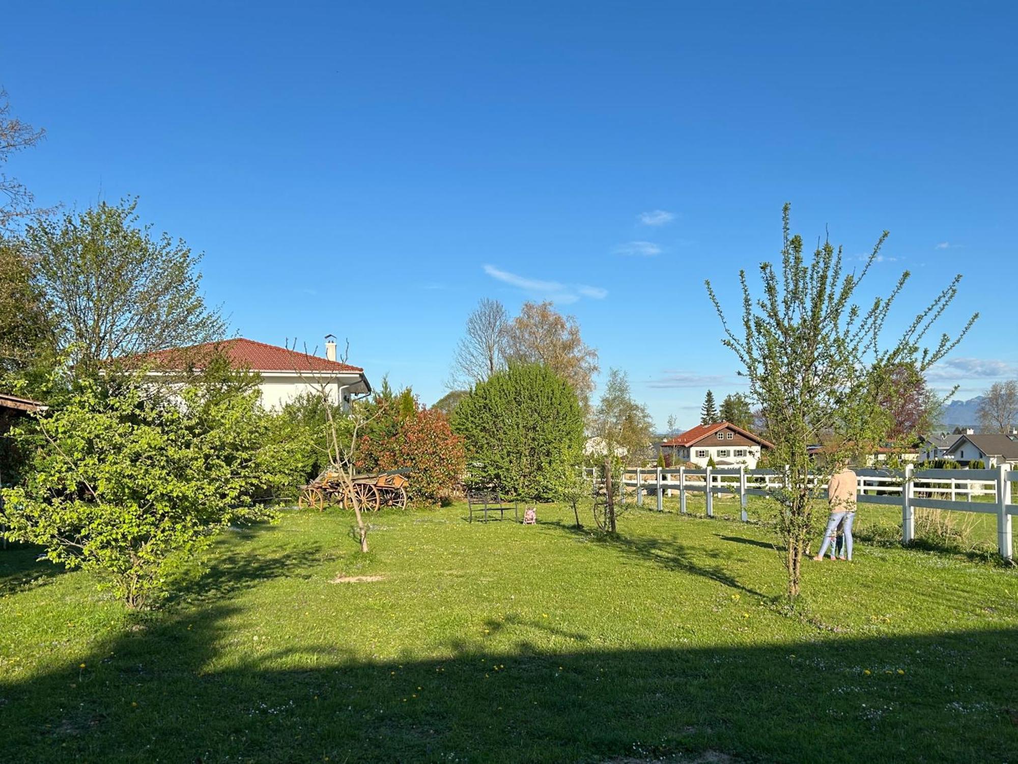 Black Horse Family Apartment - Barrierearm - Pfotenglueck - Familienzeit By Loewenherz Homes Stephanskirchen Экстерьер фото